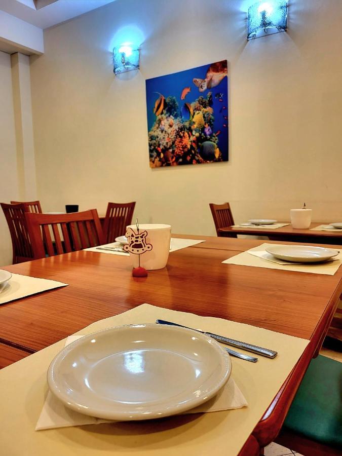 Hotel Savana Римини Екстериор снимка